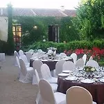 Hotel Caserio De Lobones 5*