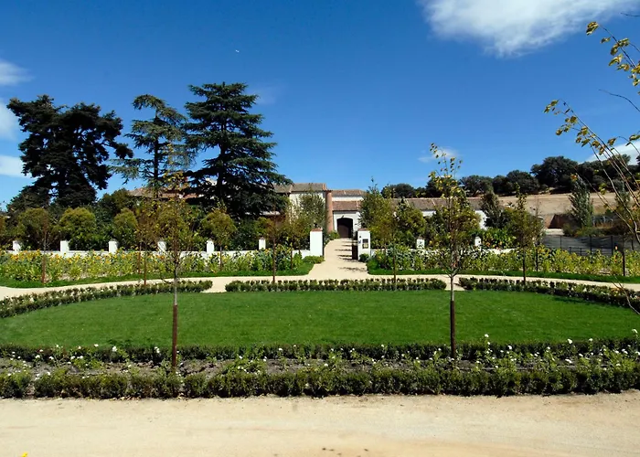 Caserio De Lobones Hotel