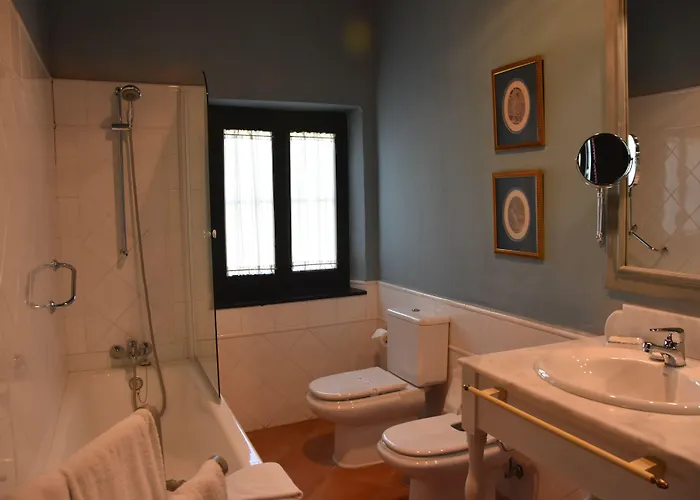 Caserio De Lobones Hotel