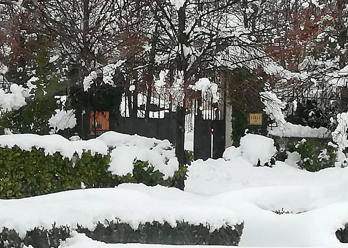 Hotel Caserio De Lobones 5*