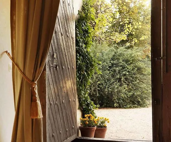 Hotel Caserio De Lobones 5*