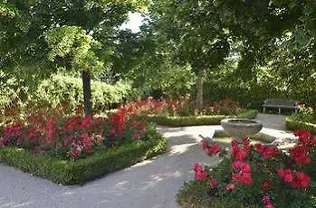 Hotel Caserio De Lobones 5*